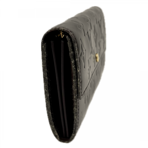 louis_vuitton_sarah_patent_leather_wallet_5